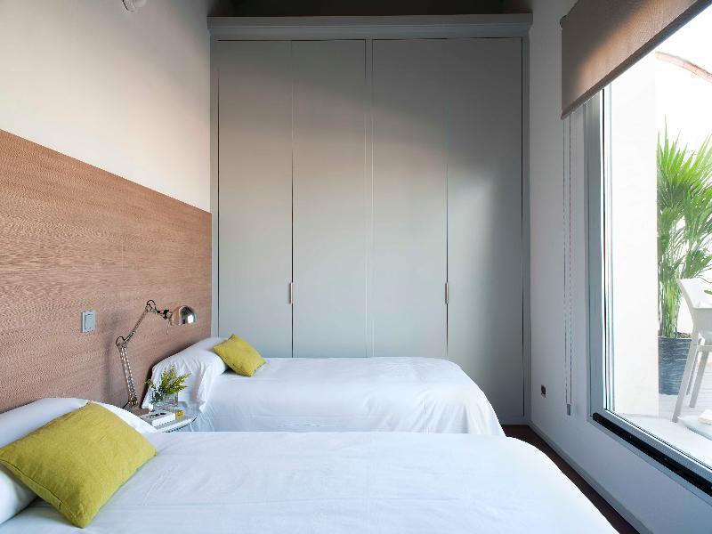Eric Voekel Boutique Apartments - Sagrada Familia Suites Barcelona Bagian luar foto