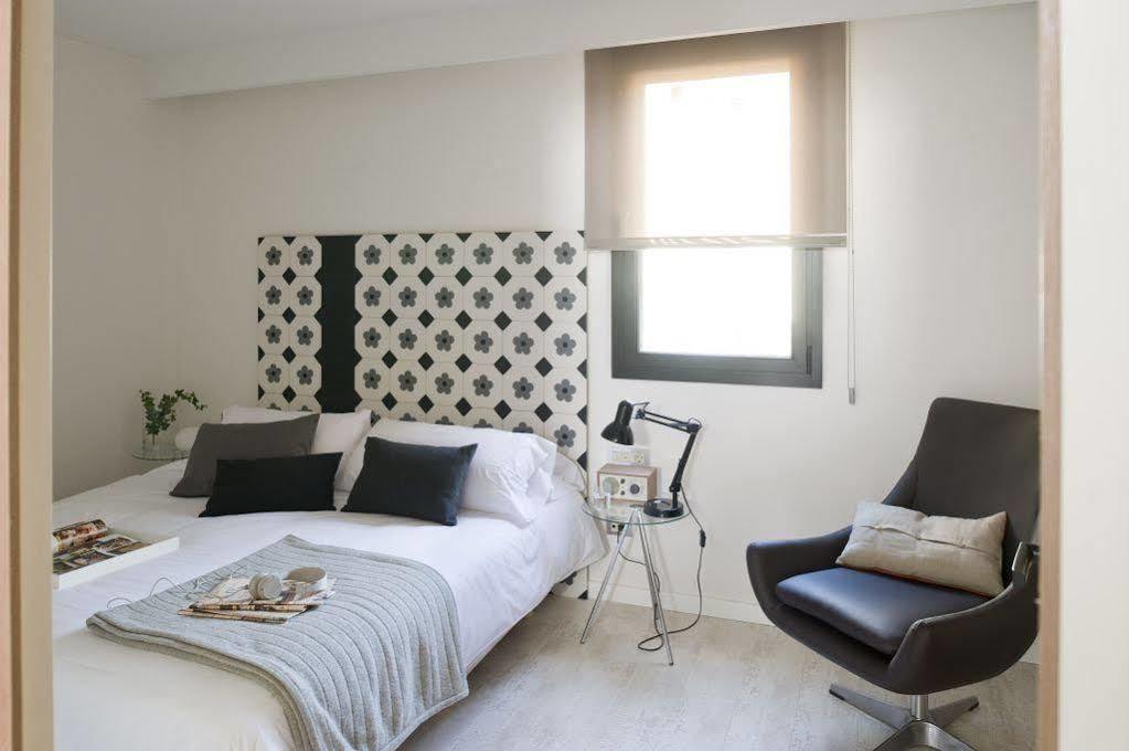 Eric Voekel Boutique Apartments - Sagrada Familia Suites Barcelona Bagian luar foto
